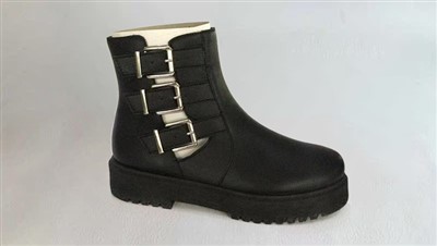 Botas de invierno con hebilla cuadrada
