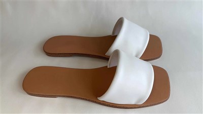 Zapatillas de verano de moda blanca